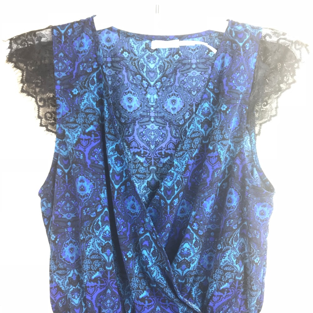Kimchi Blue Silky romper black lace trim - Picture 4 of 7